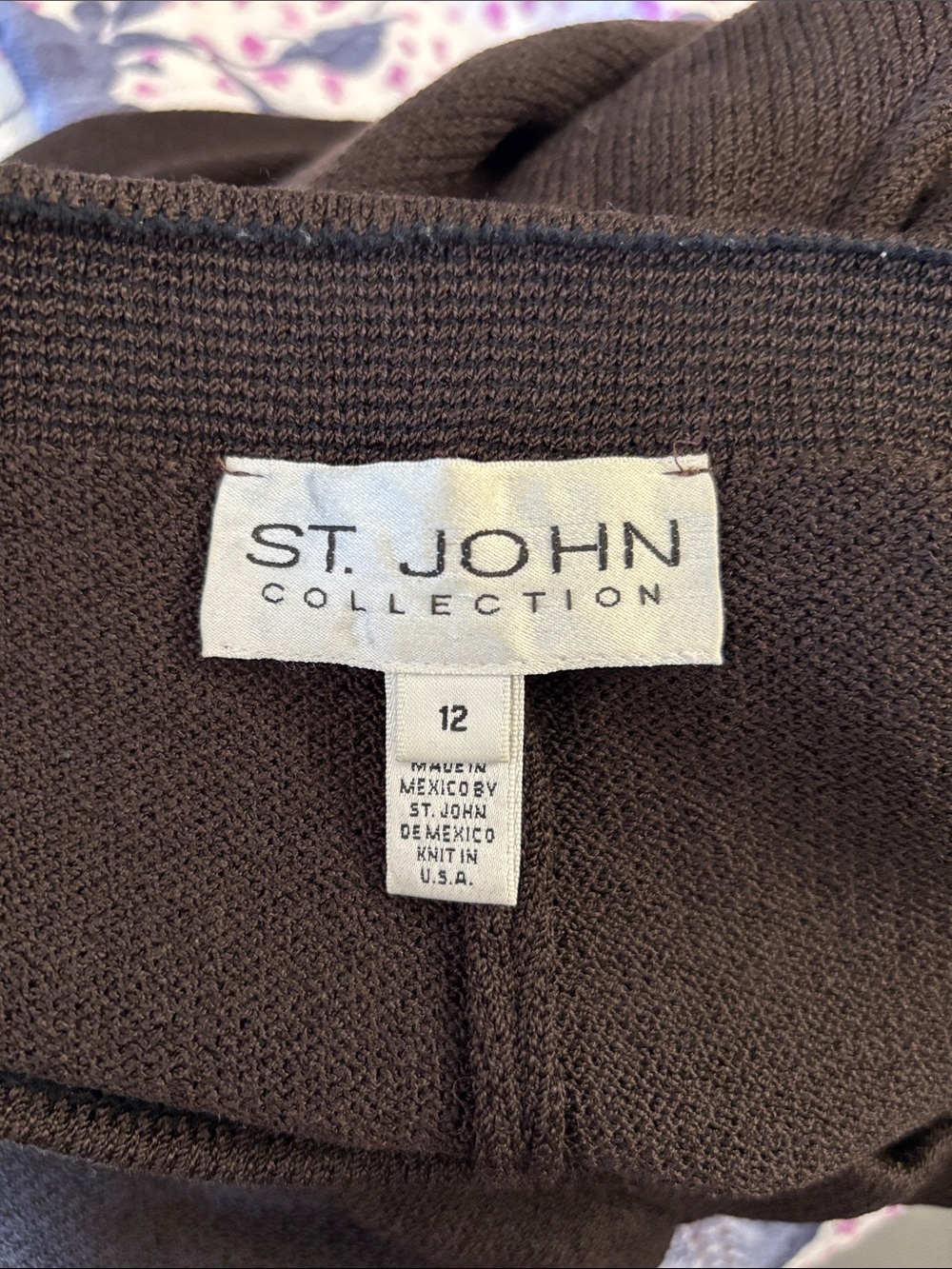 St John Collection Santana Knit Brown Straight Leg Size 12 - Picture 5 of 5